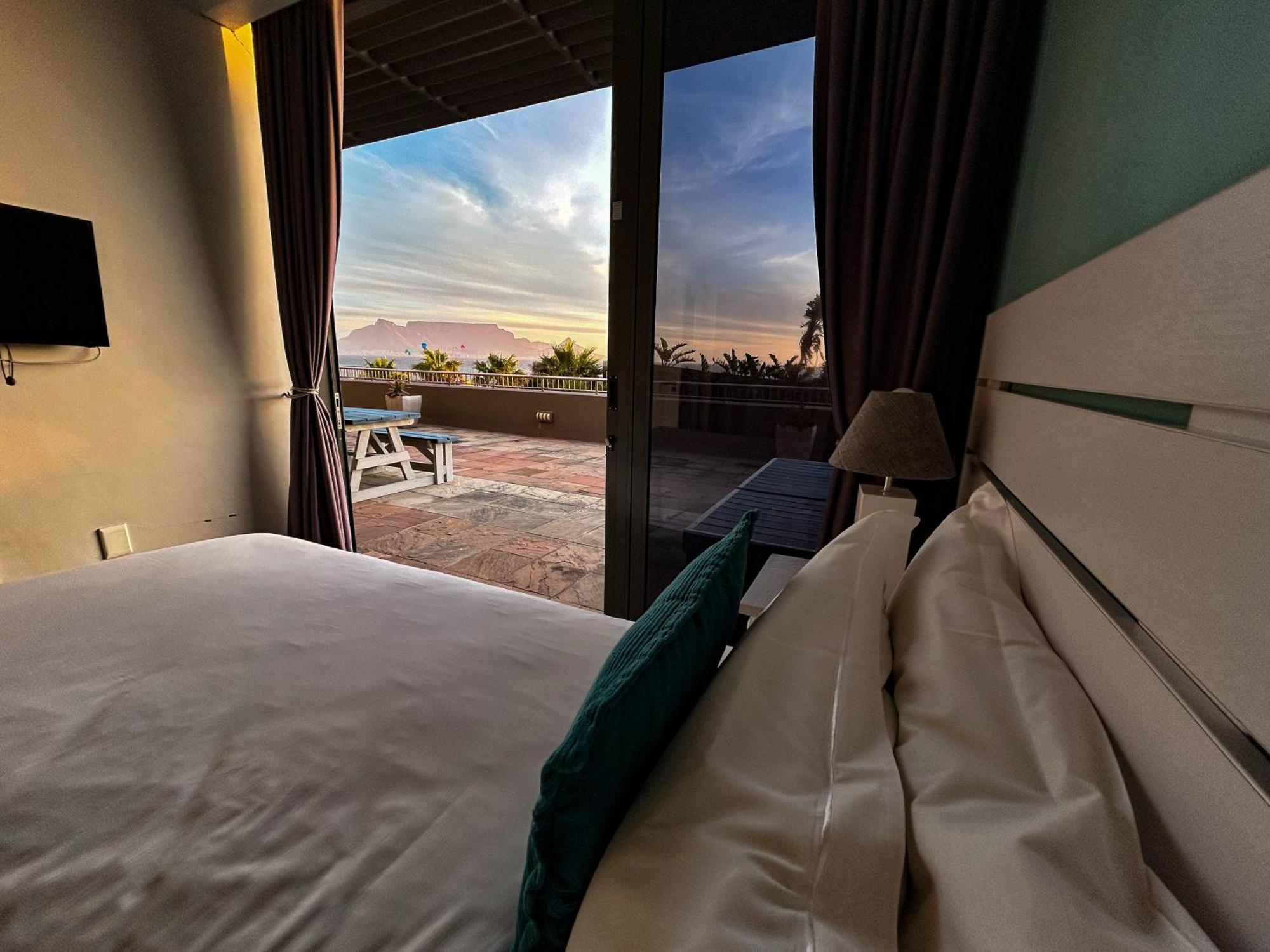 Heaven On Earth - Blouberg Beachfront Self-Catering Apartment Bloubergstrand Buitenkant foto